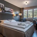 فندق - Unike Førde