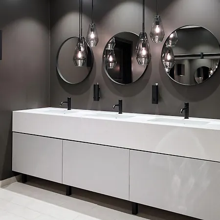 - Unike Otel