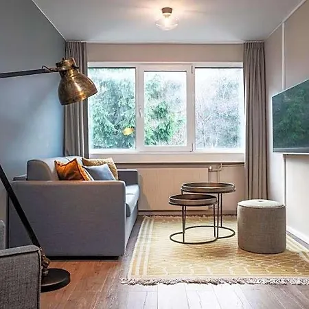- Unike Hotel 4*