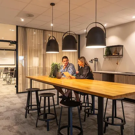 - Unike 4* Førde