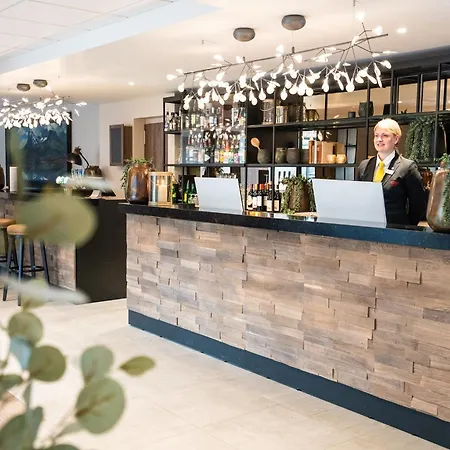 - Unike Hotel