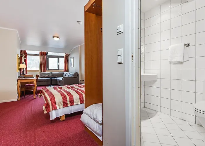 酒店 - Unike Førde