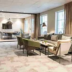 - Unike Hotel